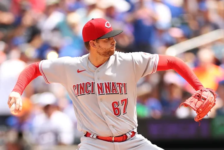 T.J. Zeuch of the Cincinnati Reds pitches during the first inning against the New York Mets at Citi Field on August 10, 2022 in the Queens borough of New York City. (Photo by Sarah Stier/Getty Images)