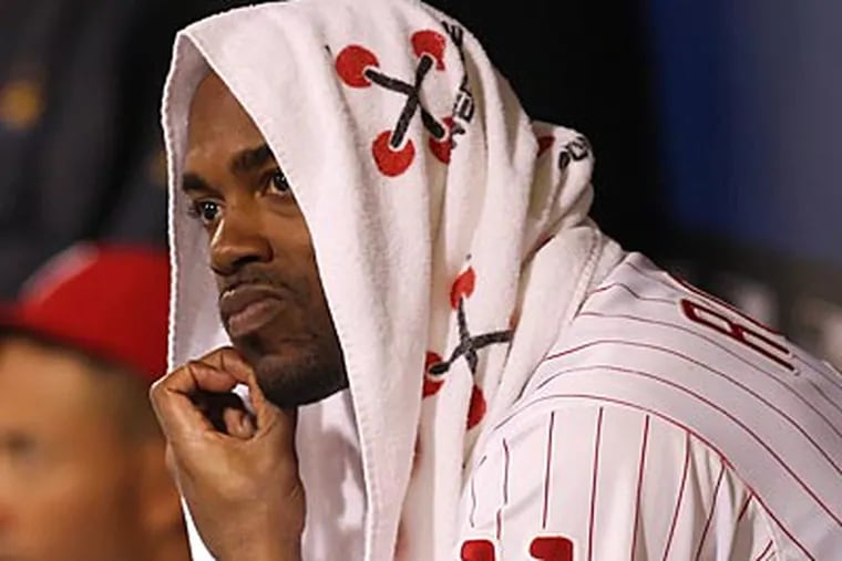 Indications are that the Phillies and Jimmy Rollins are close to a new contract. (Steven M. Falk/Staff File Photo)