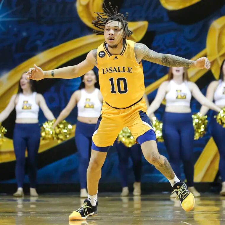 La Salle Explorers guard Josh Nickelberry (10) communicates with teammates during the second period of the La Salle Explorers game against the Saint Joseph's Hawks at Tom Gola Arena in Philadelphia, Pa. on Monday, January 16, 2023.