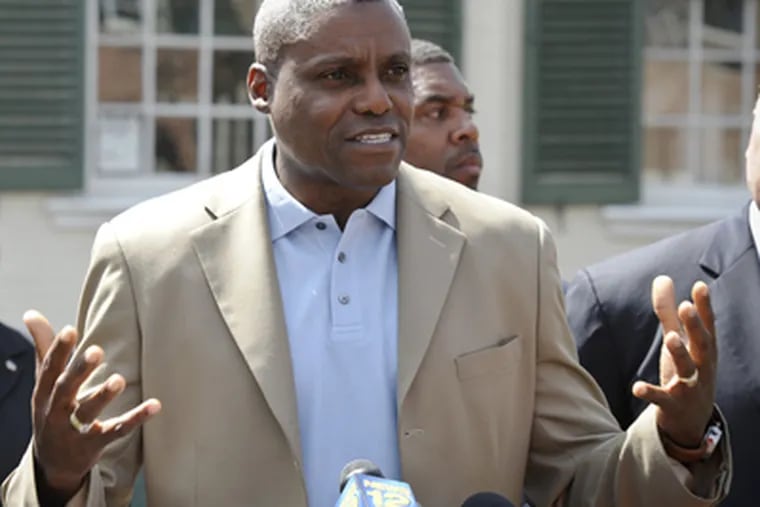 Olympic champion Carl Lewis announces his candidacy for the Democratic State Senate race in New Jersey's Ninth District. (Ron Tarver / Staff Photographer)