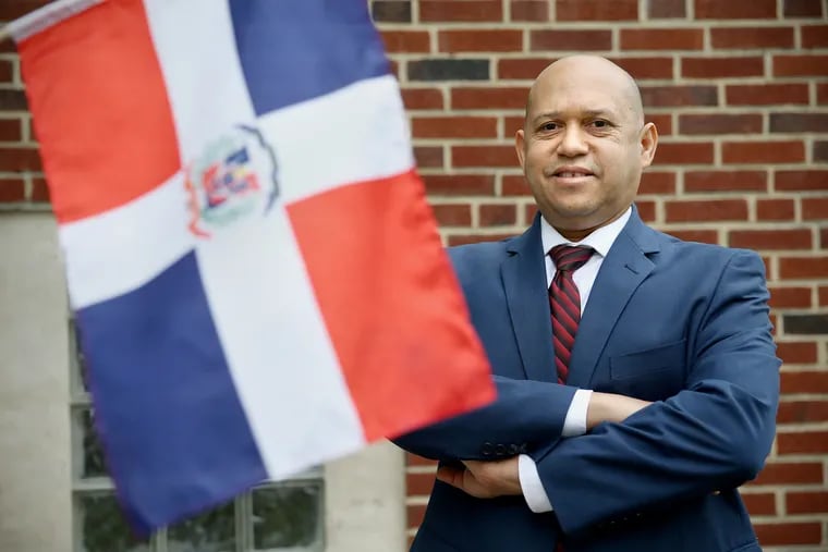 Franklin Medrano, presidente de la Cámara de Comercio Dominicana, en su casa en Northeast Philly, el miércoles 6 de mayo de 2020.