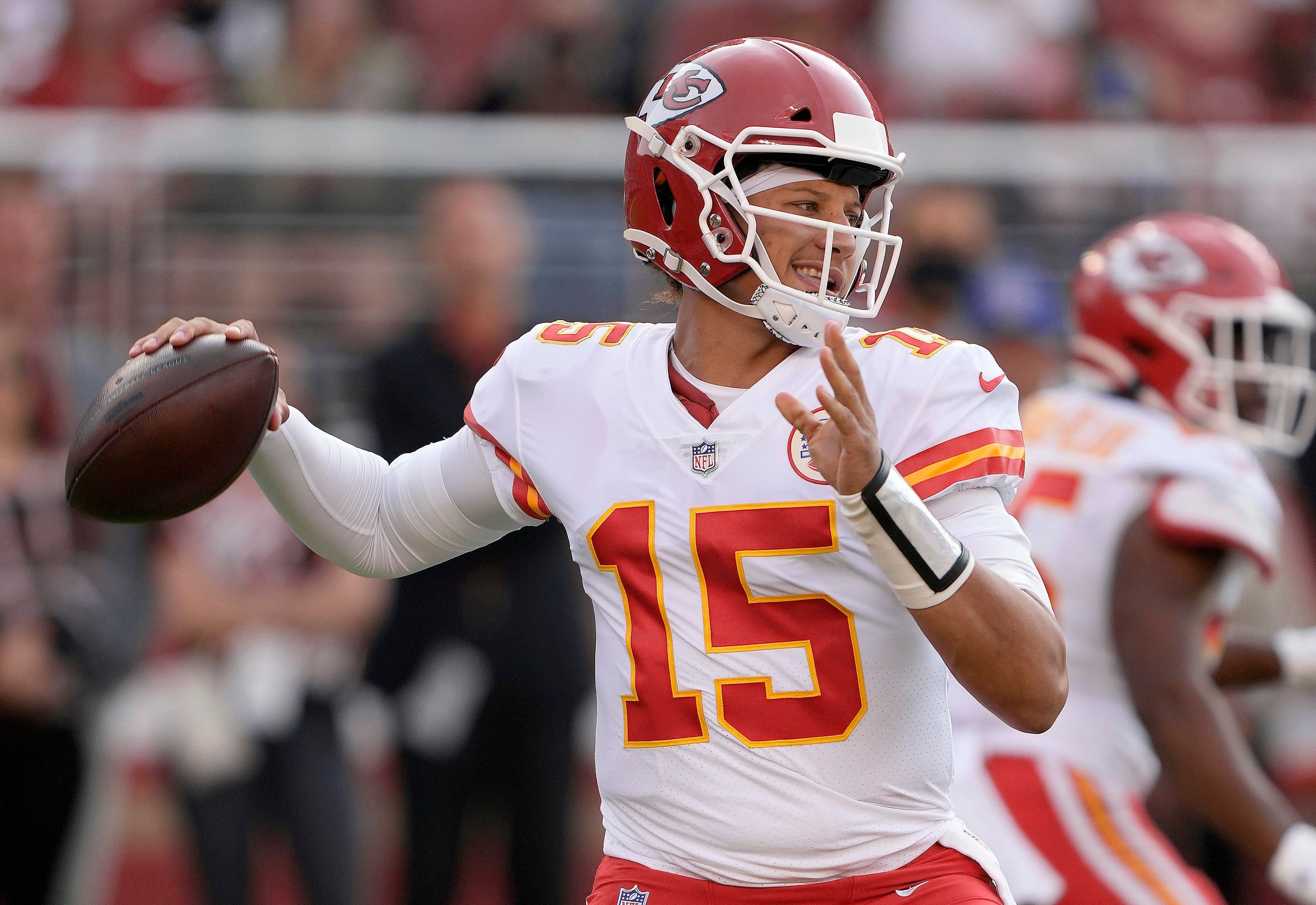 Chiefs vs. Chargers player props: Fade Mahomes vs. star-studded L.A. defense