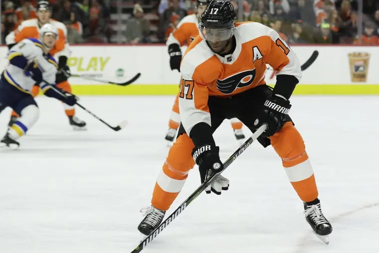 Flyers right wing Wayne Simmonds the ice against the St. Louis Blues on Saturday, January 6, 2018 in Philadelphia.