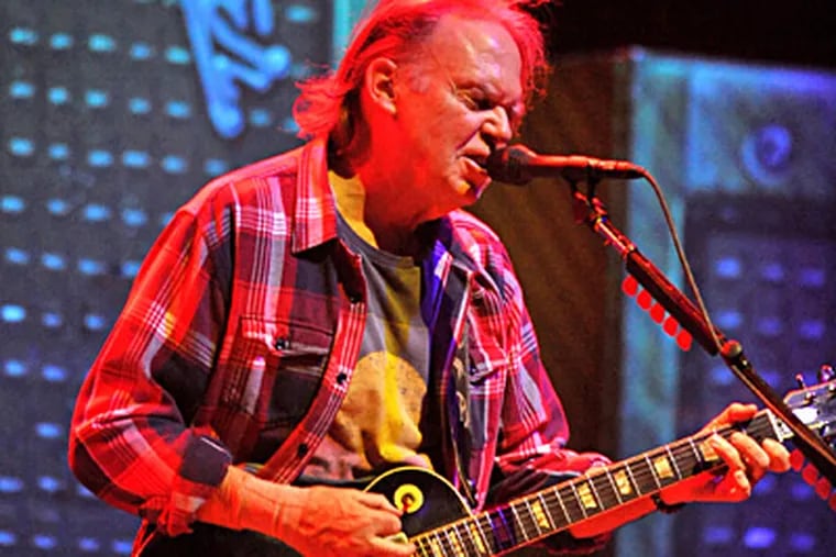 Neil Young lets out his inner rage at Wells Fargo Center