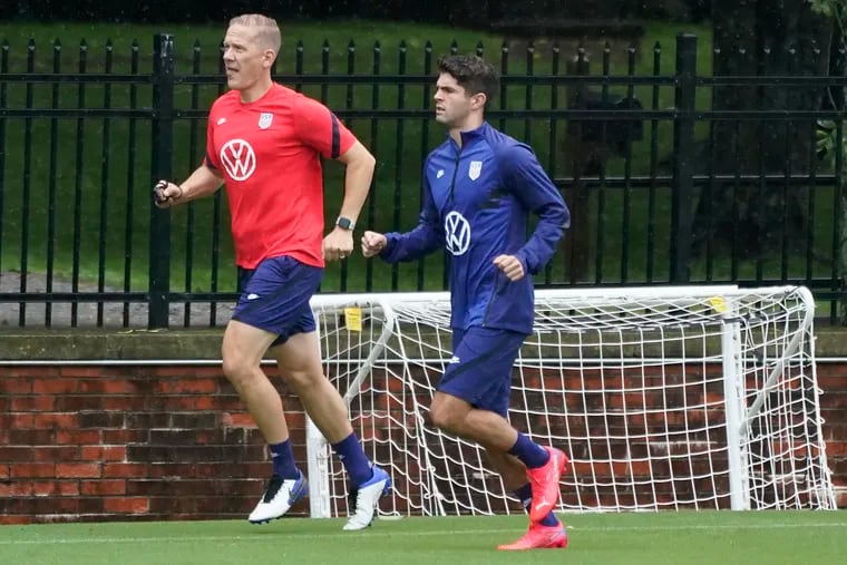 Christian Pulisic, right, working out during the U.S. men's soccer team's practice session in Nashville on Tuesday.