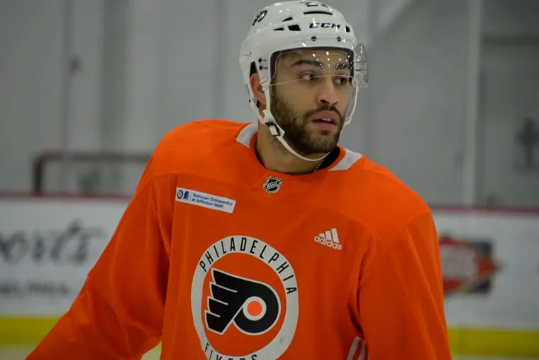 Right winger Justin Bailey, who could replace Wayne Simmonds if he is traded, was recalled by the Flyers on Sunday from the Phantoms.