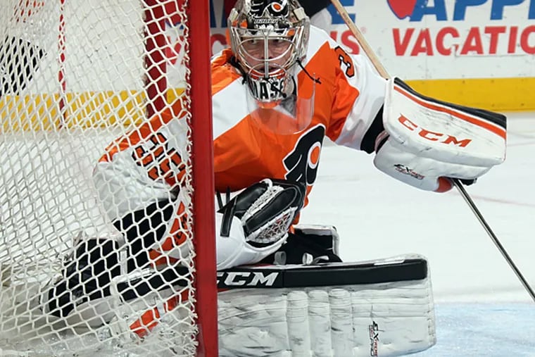 Flyers goalie Steve Mason. (Bruce Bennett/Getty Images)