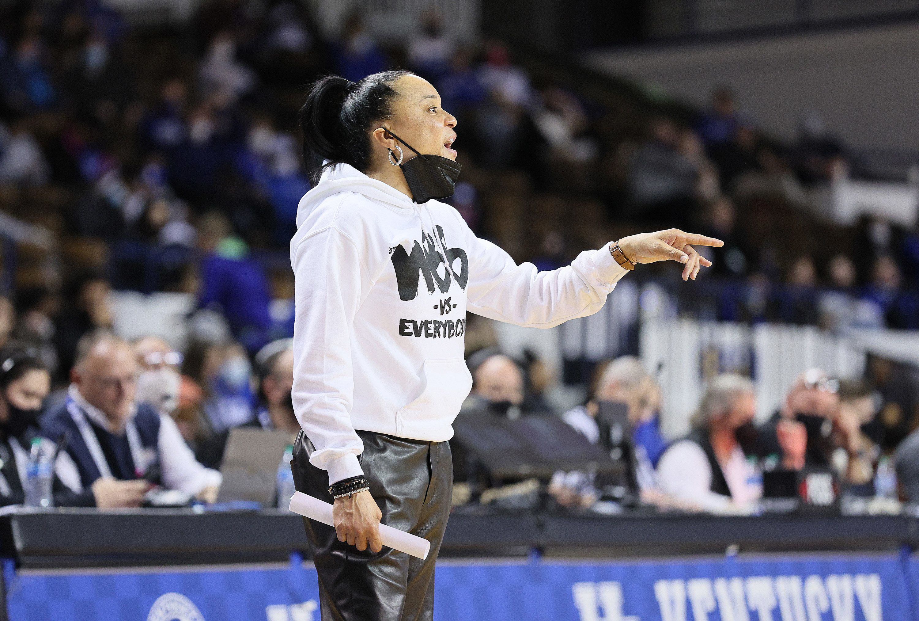 GQ Sports on X: Dawn Staley might just be the best-dressed coach in  basketball 🔥 #MarchMadness  / X