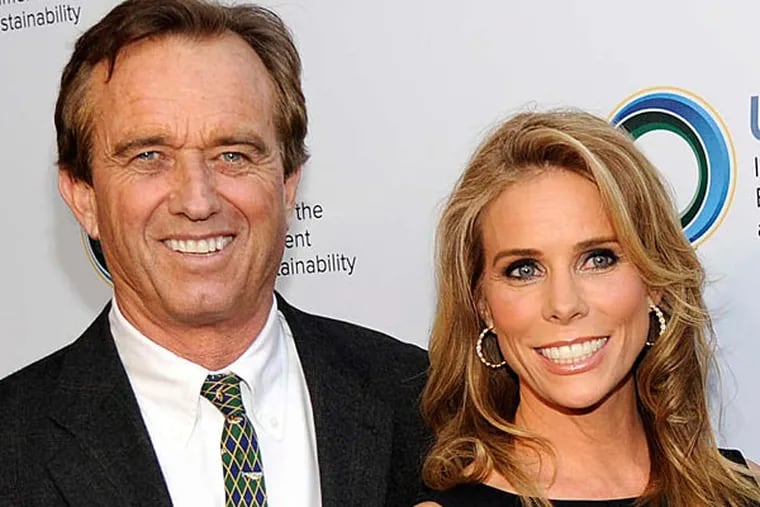Robert F. Kennedy Jr. and Cheryl Hines in March; now they're newlines. (CHRIS PIZZELLO / Invision /AP)