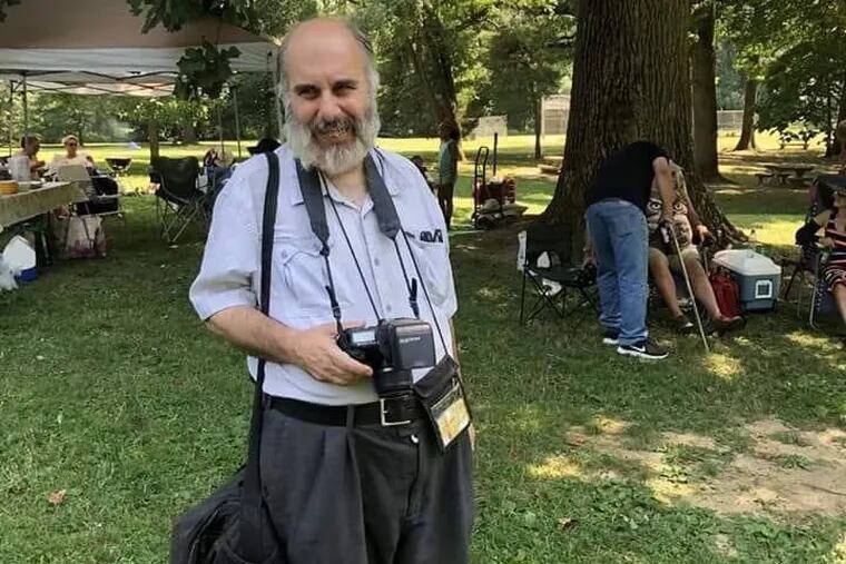 Robert Mendelsohn, a beloved Philadelphia photographer,  was found dead inside the rooming house where he lived Friday night.