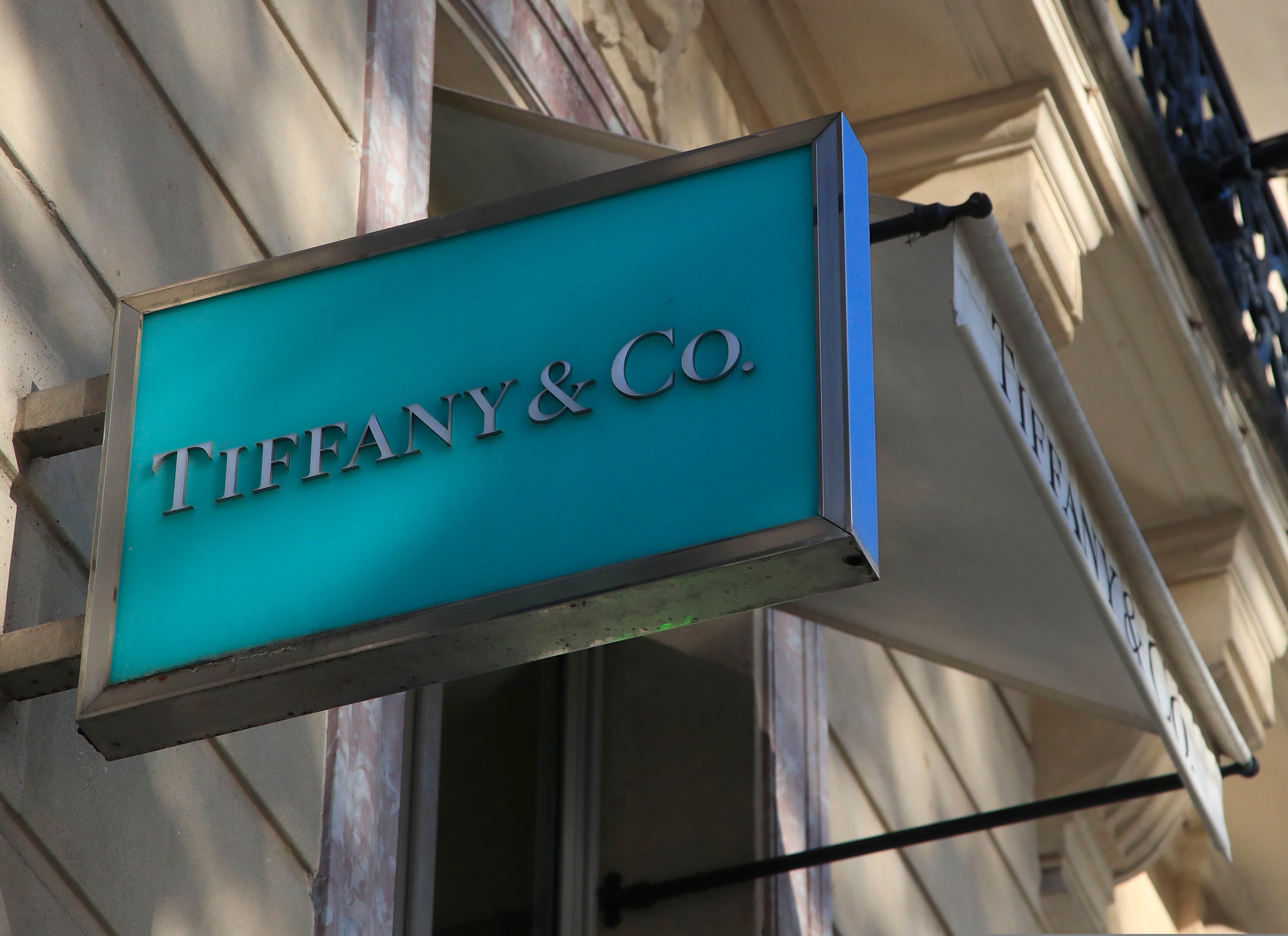 Arnault family-owned LVMH buys Tiffany & Co for $16 billion