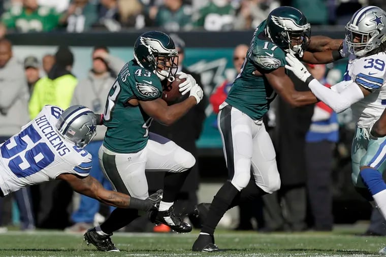 The Eagles' visit to the Dallas Cowboys will be Darren Sproles' first game this season on the road, where the Birds are 1-3 against the spread.
