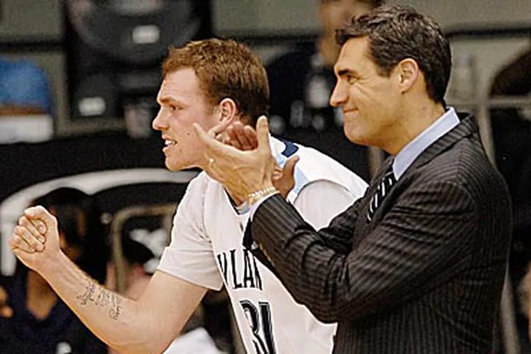 Former Villanova basketball player Taylor King (left) was kind enough last week to connect some dots about 'Nova's recent hoops history.(Bradley C Bower/AP file photo)