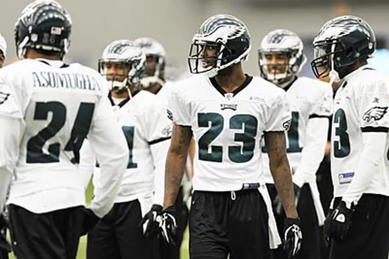 The Eagles say they have not quit on the coaches, even the beleaguered Juan Castillo. (Sarah J. Glover/Staff Photographer)