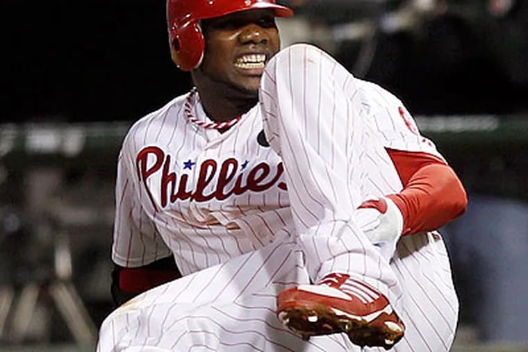 Phillies fans are still waiting to find out when Ryan Howard will return to the field. (Yong Kim/Staff file photo)