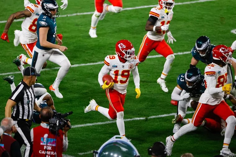 The Chiefs' Kadarius Toney returns a punt 65 yards in the fourth quarter of Super Bowl LVII.