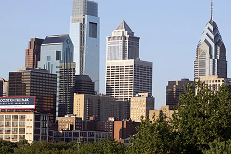 The Comcast Center has lengthened the city's skyline. (Barbara Johnston/Inquirer)