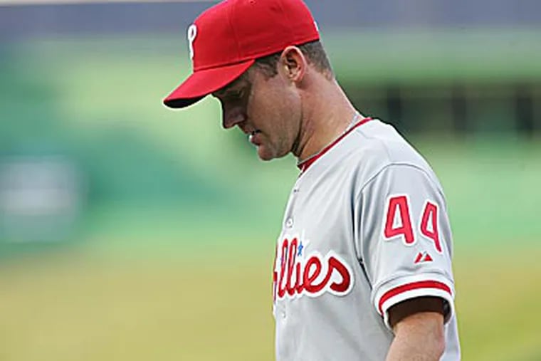Roy Oswalt struggled in his debut, allowing five runs in six innings. (David Swanson / Staff Photographer)