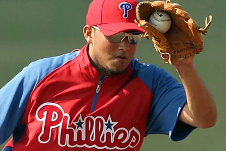 Freddy Galvis has been hailed as a defensive whiz with a big-league-caliber glove since he was 18. (Yong Kim/Staff file photo)