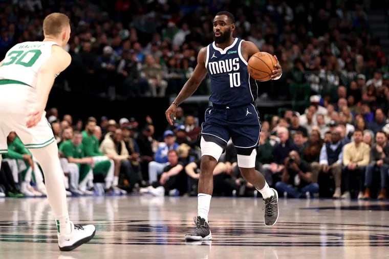 Tim Hardaway Jr. #10 of the Dallas Mavericks dribbles the ball up court against the Boston Celtics in the first half at American Airlines Center on January 22, 2024 in Dallas, Texas.