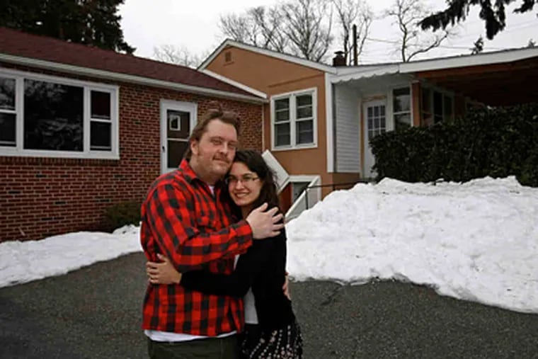 Casey Jones and Samantha Klein Jones hit a stumbling block in their attempts to refinance the three-bedroom home that they purchased last year in Kennett Township. (Michael S. Wirtz / Staff Photographer)