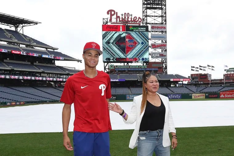 Phillies first-round pick Justin Crawford's mom helped him step