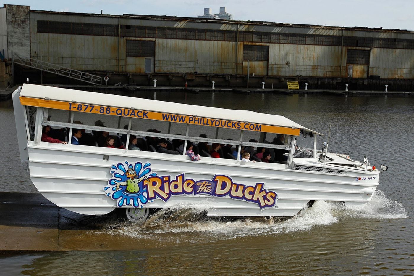 What are duck boats? An explanation of the amphibious vehicles