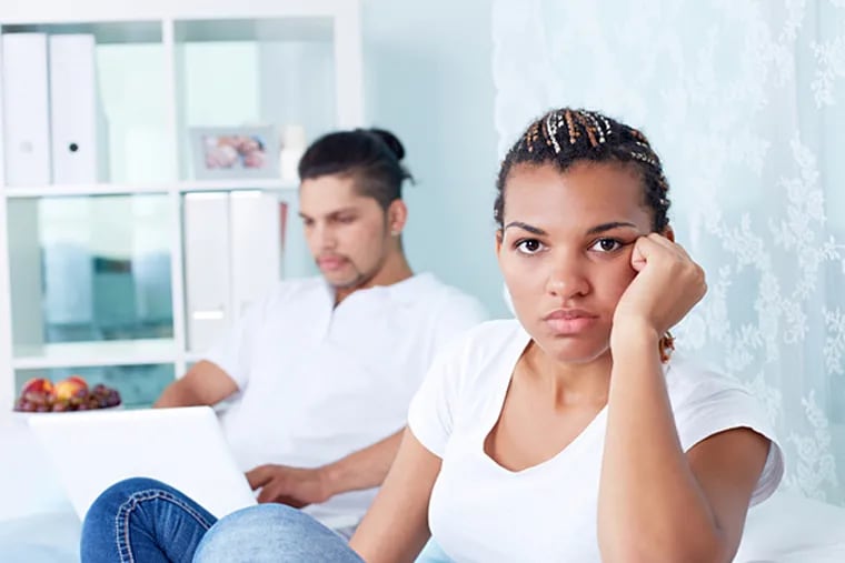 She might have to choose between her "fiance" and her family. (iStock)