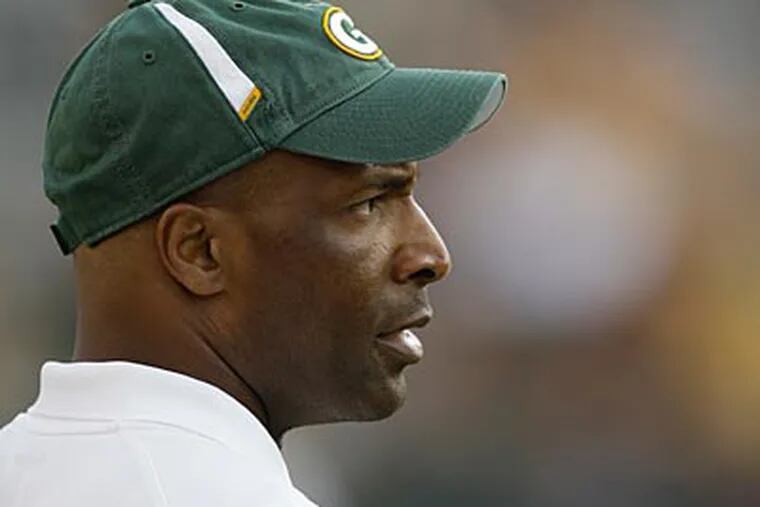 Packers linebackers coach Winston Moss could be a candidate to be become the Eagles' defensive coordinator. (Mike Roemer/AP)