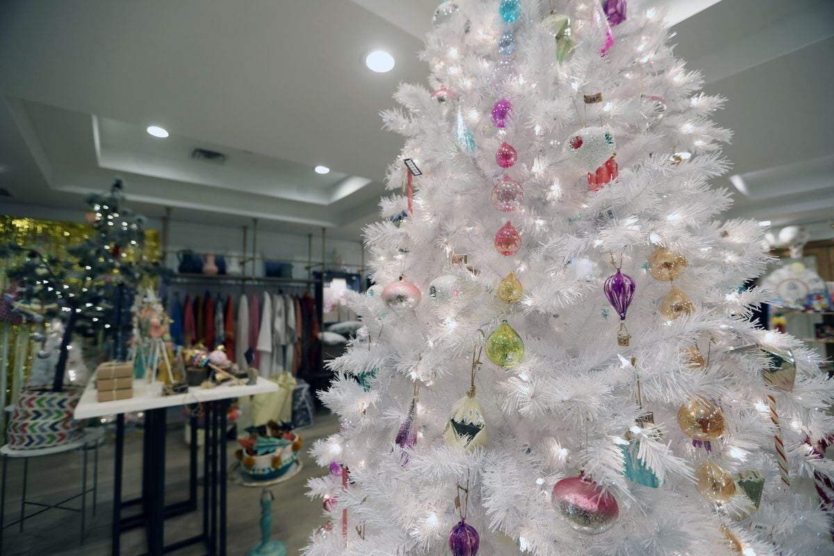 What Stores To Visit For The Perfect Christmas Gift In Philadelphia Elizabeth Wellington