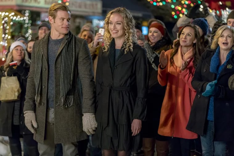 Reluctant wedding planner Maddie Krug (Rachel Skarsten) meets her match in Johnny Blake (Trevor Donovan), an action movie star who has hired her to plan his sisters Christmas nuptials in Hallmark’s “Marry Me for Christmas”