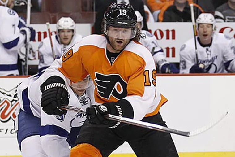 "All things considered, you have to stay fit and be ready," Scott Hartnell said Monday. (Yong Kim/Staff file photo)