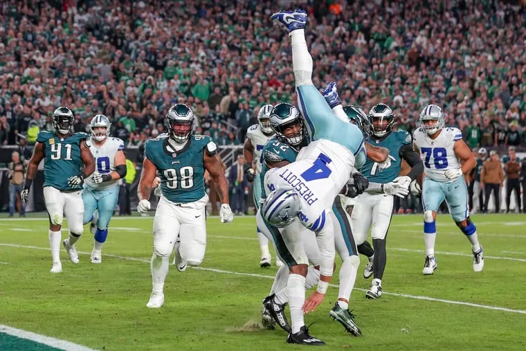 The Eagles and Cowboys' first matchup of the season came down to the wire.