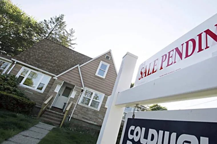 Some veteran real estate agents in the Philadelphia region say they see little value in a new Web service that aims to rank them in order to help buyers and sellers choose the best ones. BILL SIKES / Associated Press