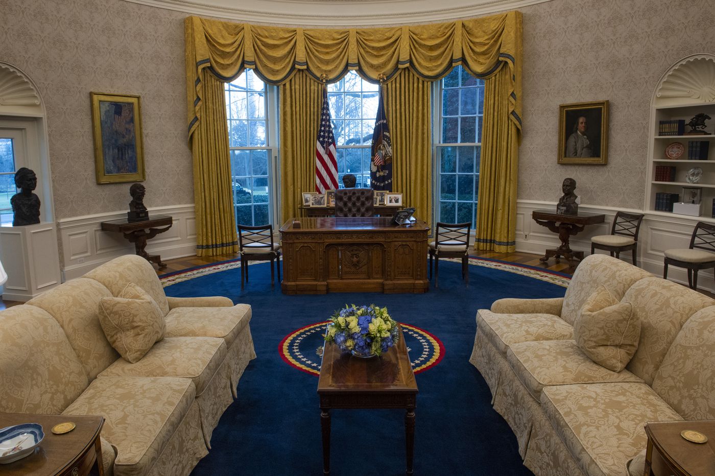 What the White House and Oval Office Look Like After Renovations ...