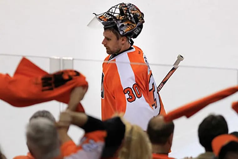 Ilya Bryzgalov stopped 30 of 31 shots against the Penguins in Game 5. (Ron Cortes/Staff Photographer)