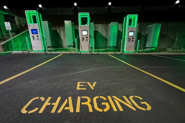 dte-energy-launches-charging-forward-program-for-ev-education-charger
