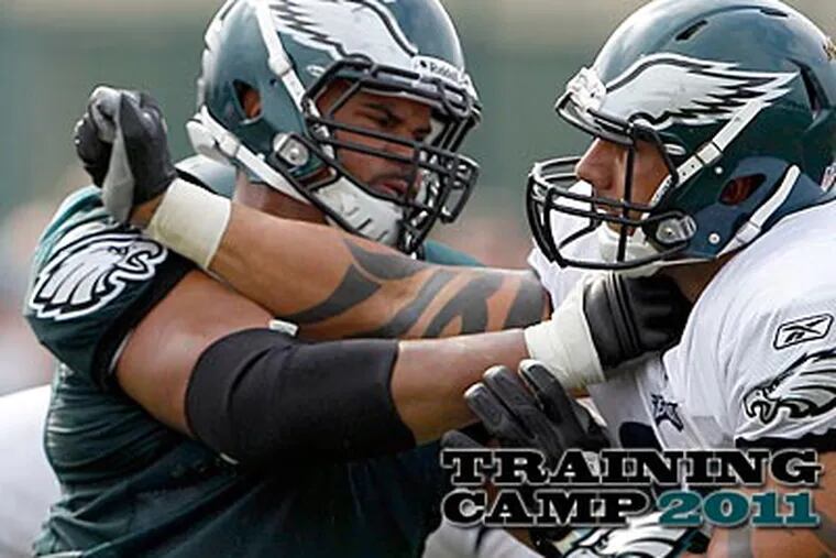 Eagles right tackle Ryan Harris sat out Saturday's practice with back spasms. (Yong Kim/Staff Photographer)