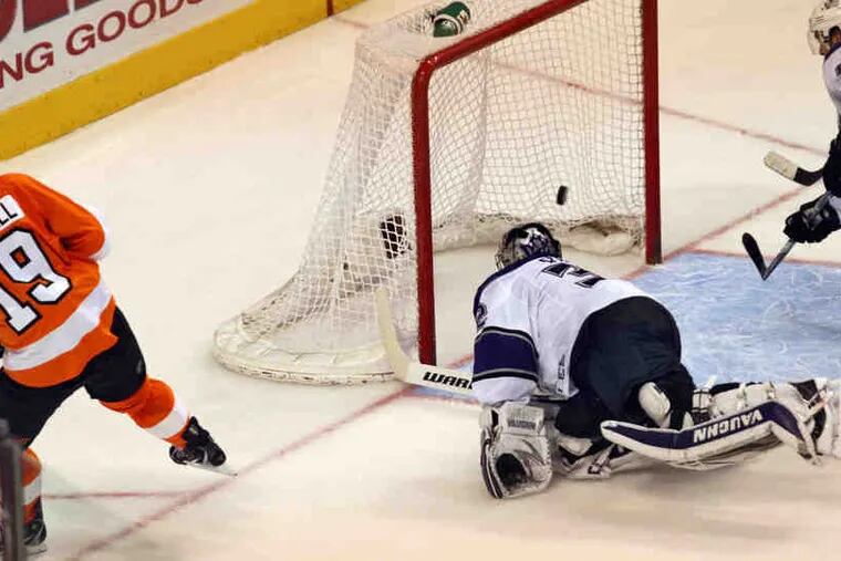 The Flyers' Scott Hartnell watches as his shot is deflected by Kings goalie Jonathan Quick late in the third period. Quick stopped all 40 of the Flyers' shots.