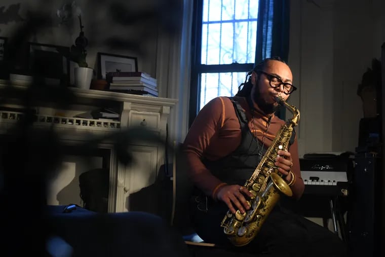 BROOKLYN, NEW YORK, JANUARY 22, 2022 Immanuel Wilkins, jazz saxophonist, is seen in his home in Brooklyn, NY. Wilkins, a Philly native, will be playing a show Thursday at Philamoca. Photo by ©Jennifer S. Altman All Rights Reserved .