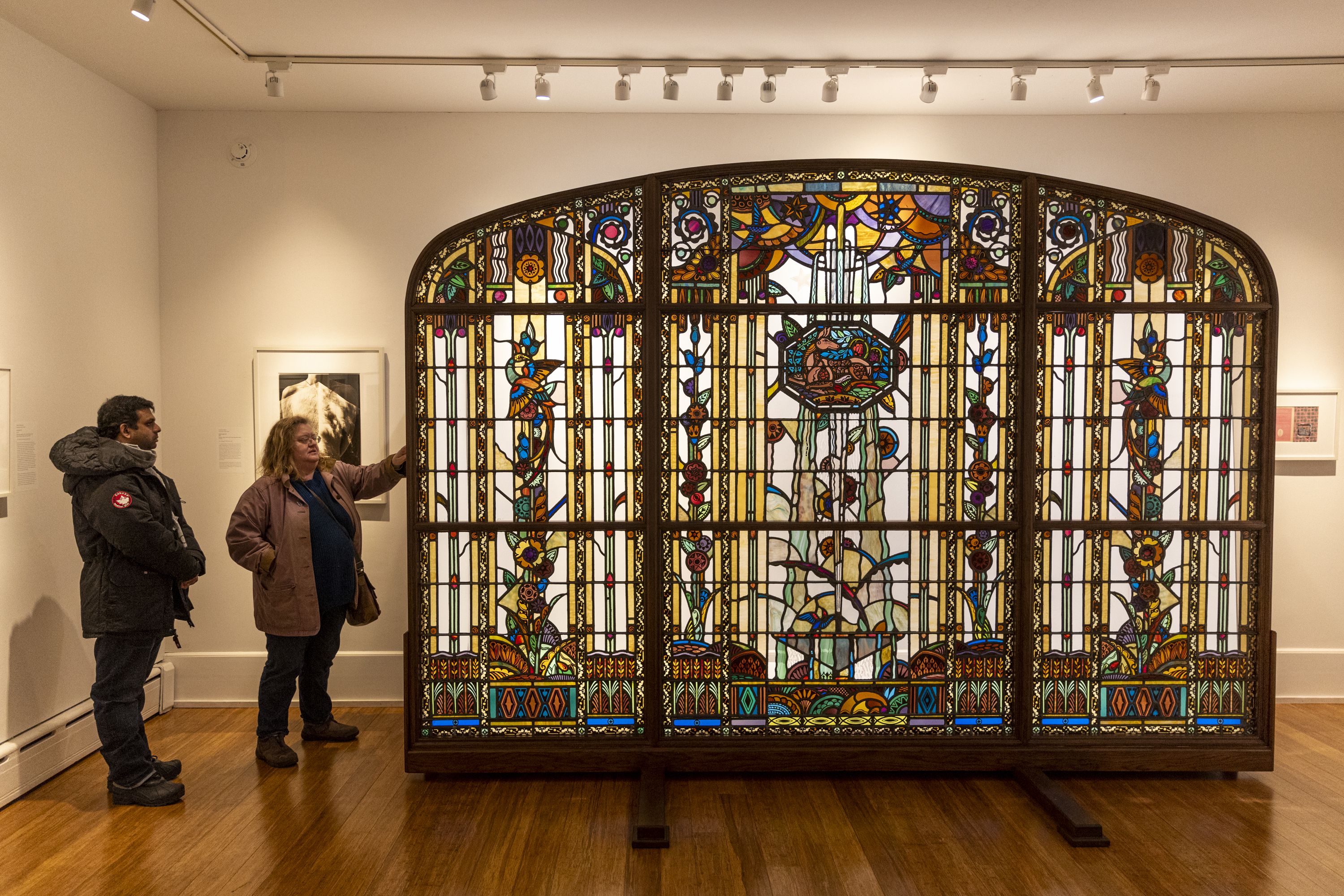 Philly artisans restore Horn & Hardart windows as Automat chain