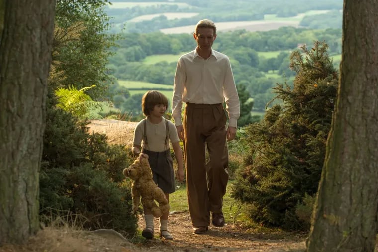 &quot;GOODBYE CHRISTOPHER ROBIN&quot;: Domhnall Gleeson (right) as A.A. Milne and Will Tilston as Christopher Robin Milne.
