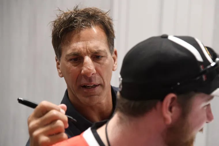 Chris Chelios, seen here at a fan event in 2018, will be joining ESPN as part of its new NHL broadcast team.