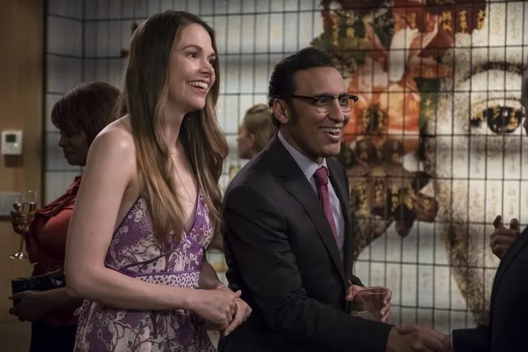 In TV Land’s “Younger,” Sutton Foster plays a fortysomething woman masquerading as a millennial, with guest star Aasif Mandvi.
