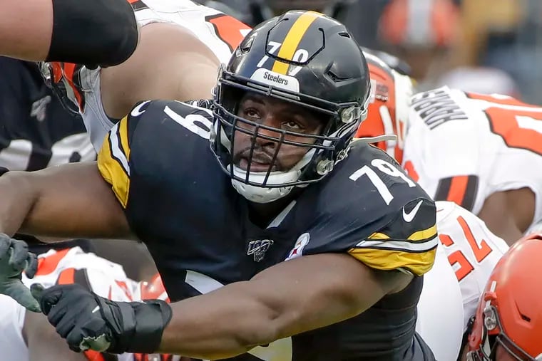 Javon Hargrave during a game against the Browns.