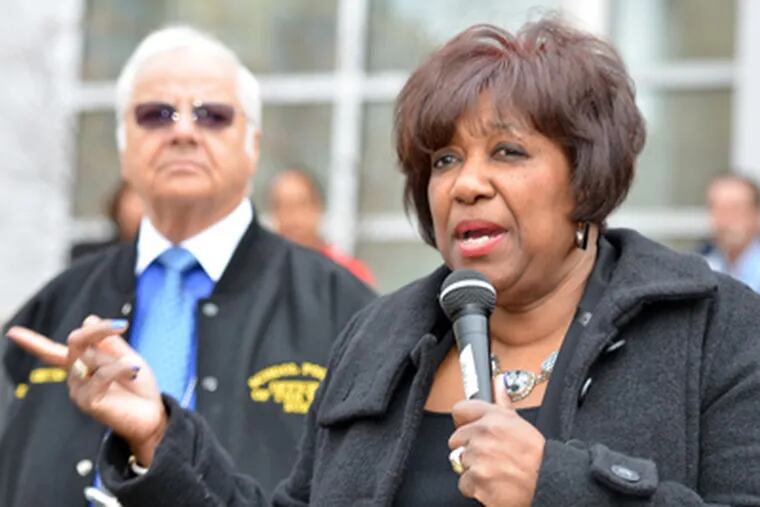 The Philadelphia school district said Sunday that it had received an email threatening the life of Superintendent Arlene Ackerman. (Ron Tarver / Staff Photographer)