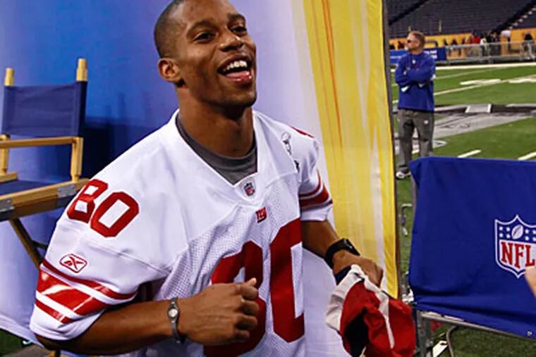 Besides Eli Manning, Las Vegas has given Victor Cruz the best odds - 8-1 - of any Giant to win MVP on Sunday. (David J. Phillip/AP)