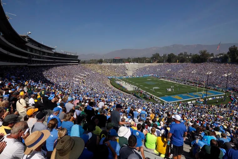 UCLA plays Oregon at the Rose Bowl in Pasadena, Calif., on Oct. 11, 2014.