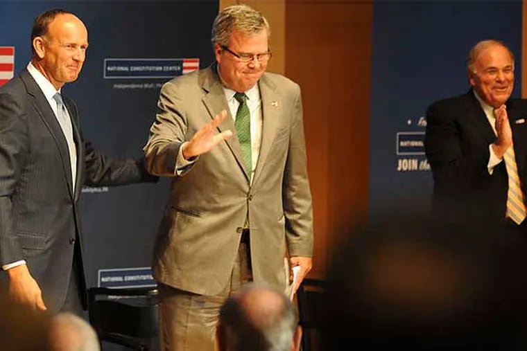 Jeb Bush (center) will lead the board of the Constitution Center. With him were Doug DeVos (left), of the center's executive committee, and former Gov. Ed Rendell. (Ron Tarver / Staff Photographer)
