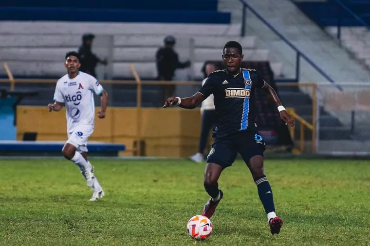 Andrés Perea (right) on the ball during the Union's Concacaf Champions League game at El Salvador's Alianza FC on Tuesday.